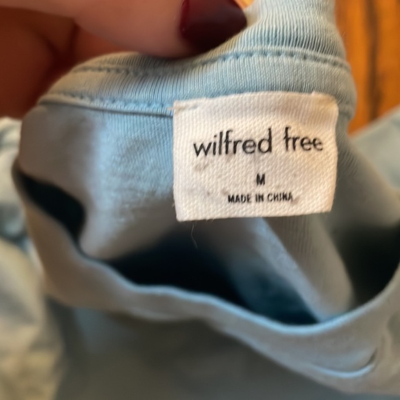 Wilfred blue cropped tee-shirt. - Picture 2 of 3